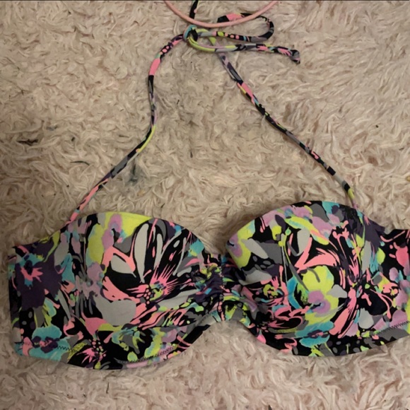 Victoria’s Secret Bikini! (M) - Picture 5 of 6